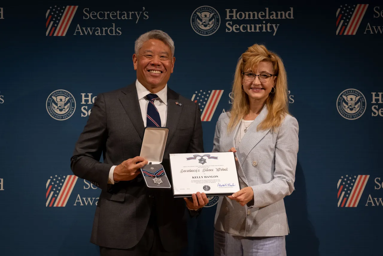 Image: Secretary’s Silver Medal, Kelly Hanlon