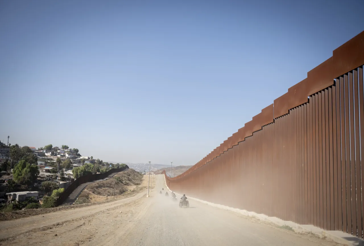 Image: Acting Secretary Wolf Participates in an Operational Brief and ATV Tour of the Border Wall (50)