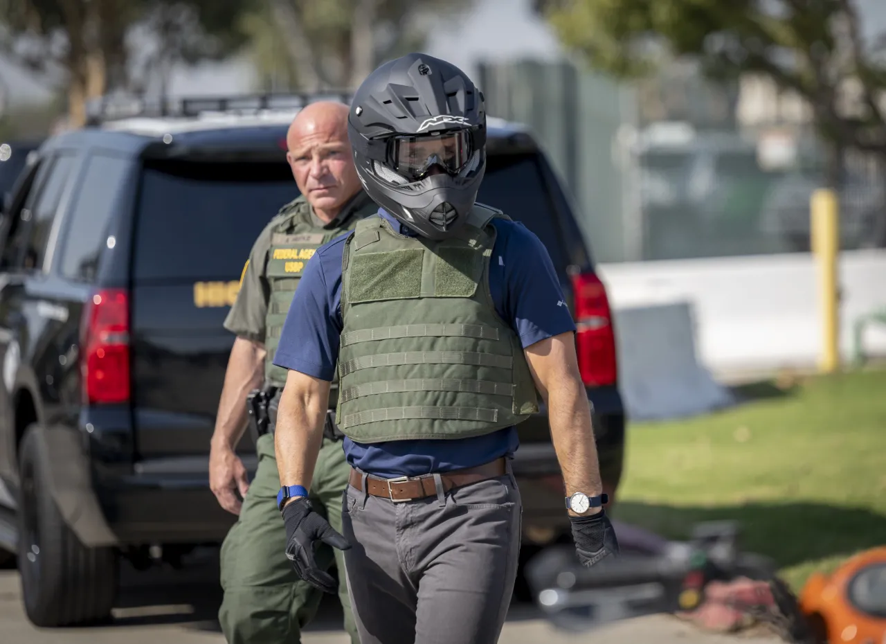 Image: Acting Secretary Wolf Participates in an Operational Brief and ATV Tour of the Border Wall (6)