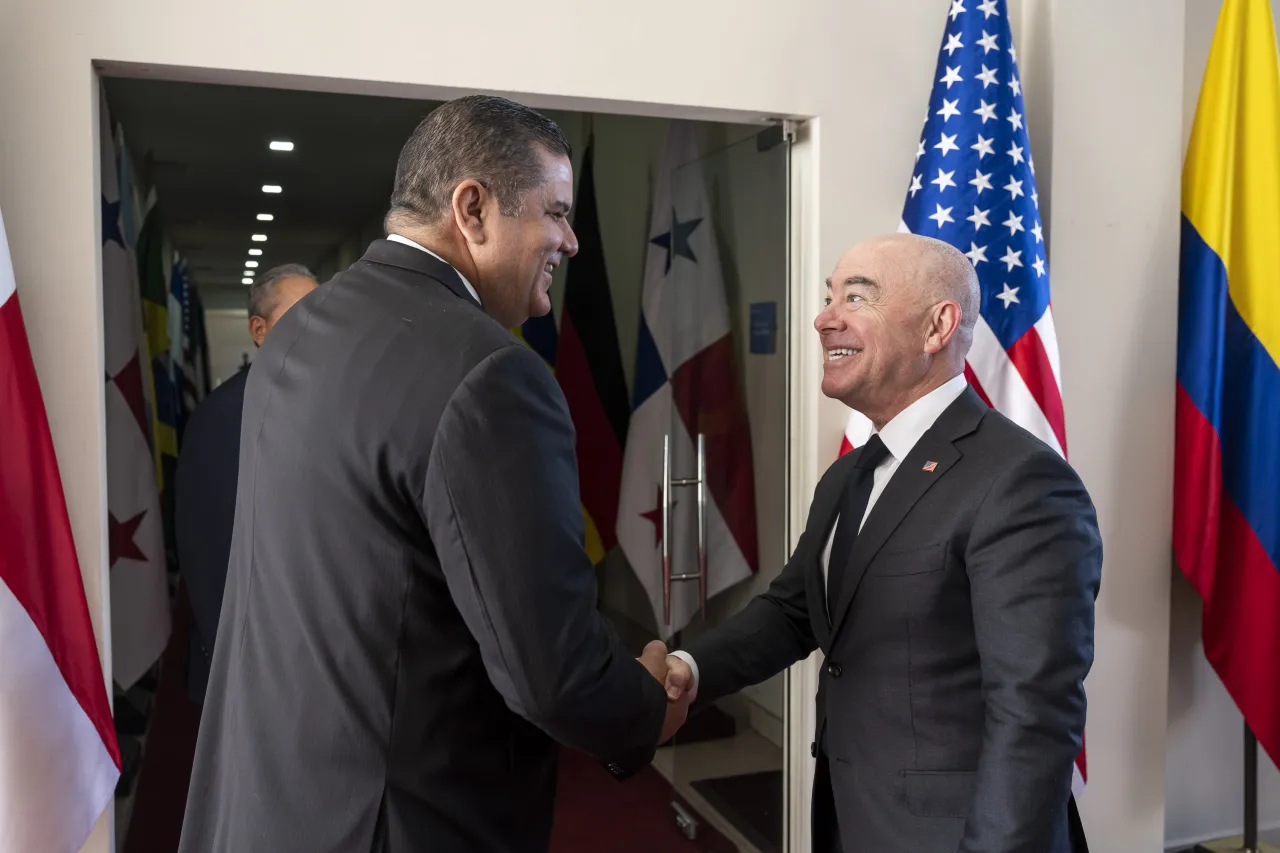 Image: DHS Secretary Alejandro Mayorkas Participates in a Trilateral Meeting with Panamanian and Columbian Officials   (011)