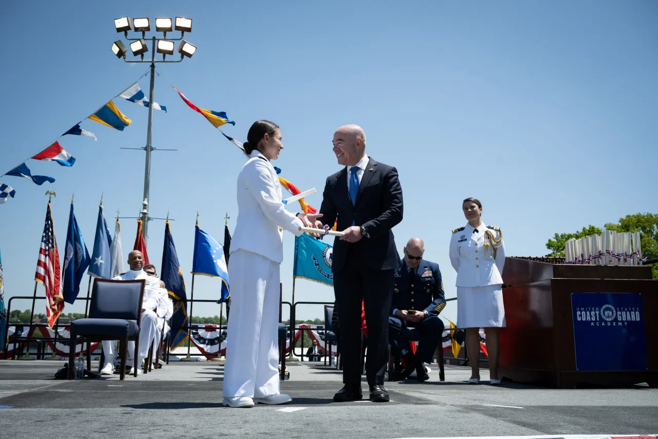 Image: DHS Secretary Alejandro Mayorkas Delivers Remarks at USCG Academy Commencement Address 2023 (053)