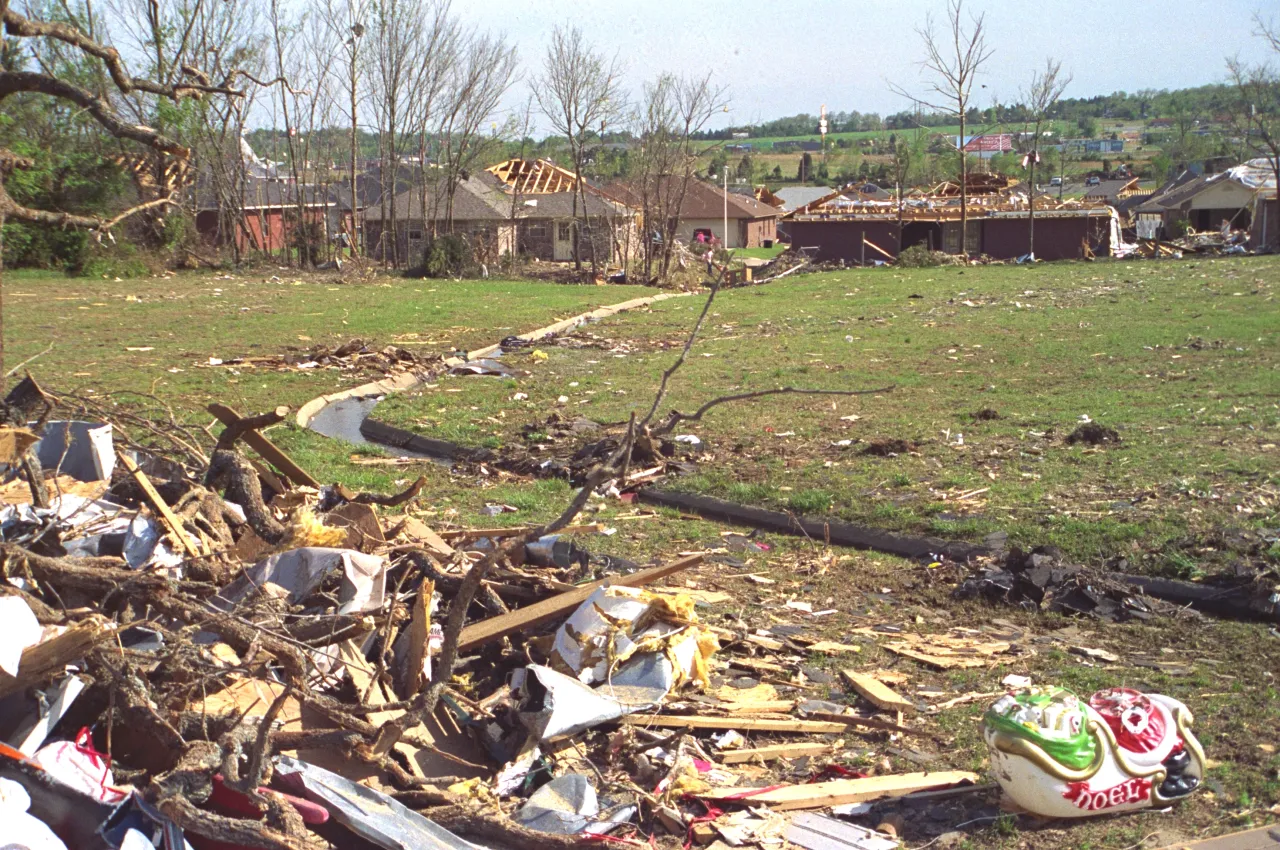 Image: Hurricane Andrew - Houses and Businesses Damaged (19)