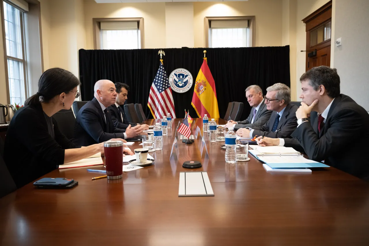 Image: DHS Secretary Alejandro Mayorkas Meets with Spanish Ambassador (007)