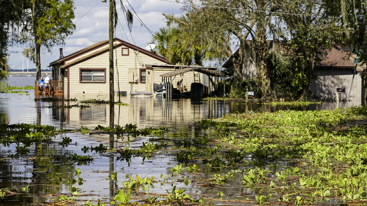 Image: Lake Front Property Under Water