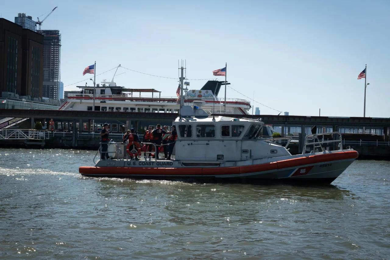 Image: DHS Secretary Alejandro Mayorkas Travels to NY and NJ (010)