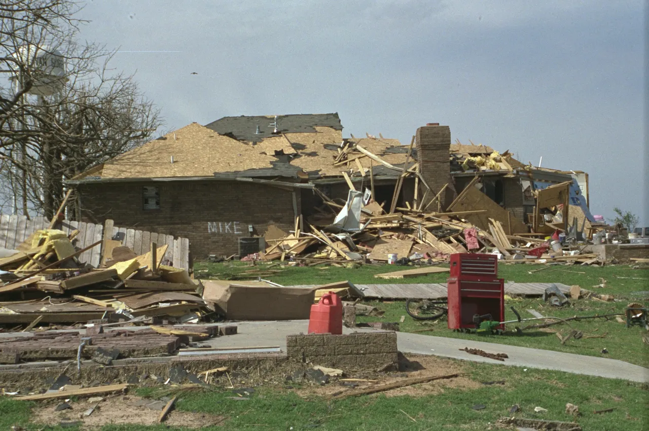 Image: Hurricane Andrew - Houses and Businesses Damaged (26)