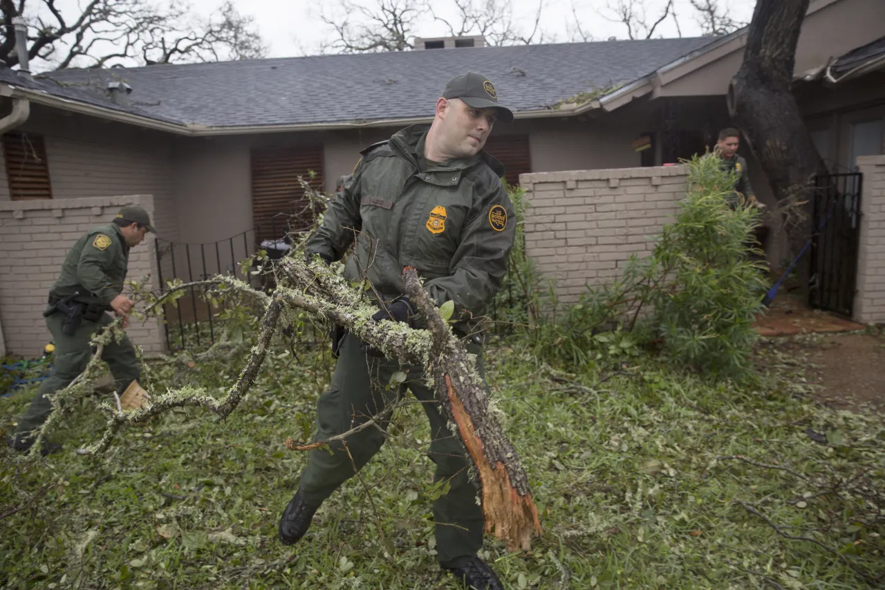 Image: CBP responds to Hurricane Harvey [Image 1 of 8]