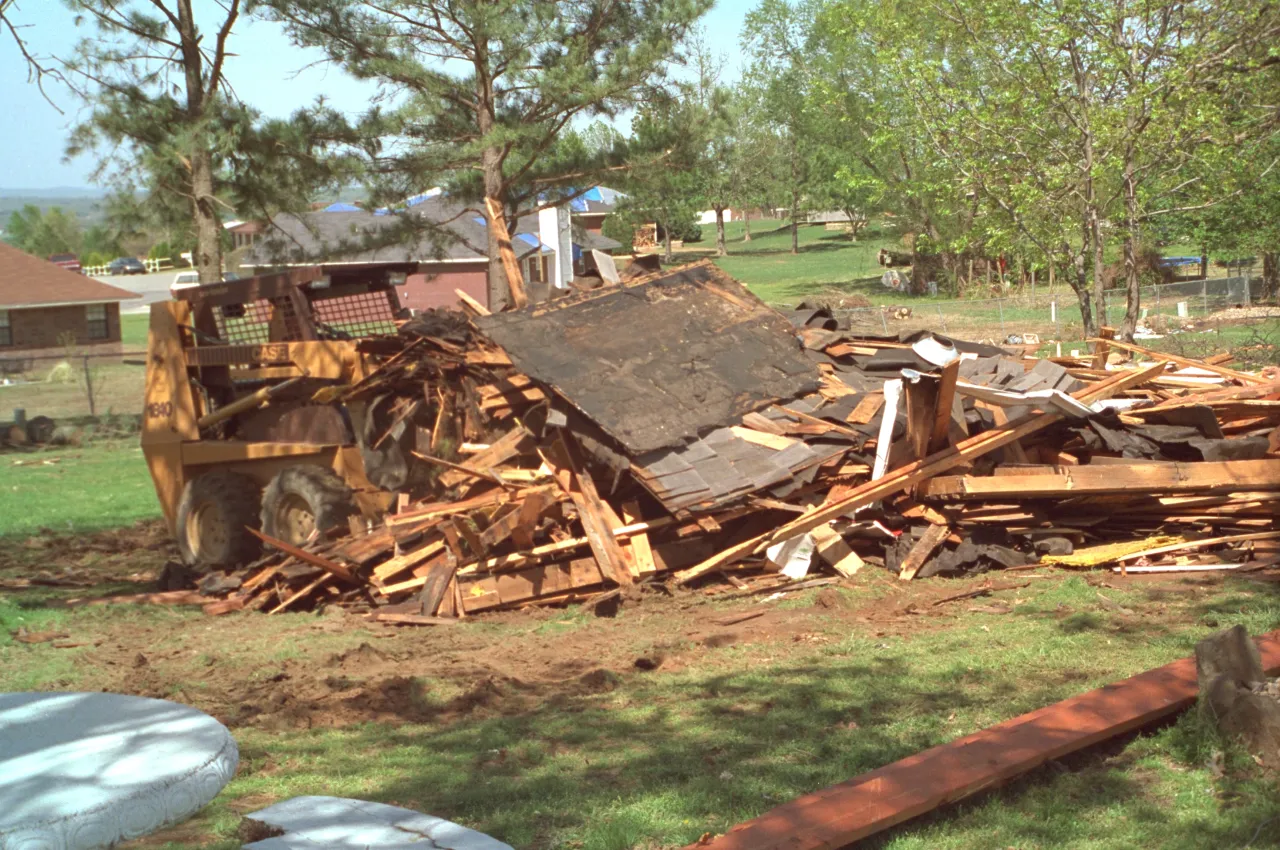 Image: Hurricane Andrew - Houses and Businesses Damaged (28)