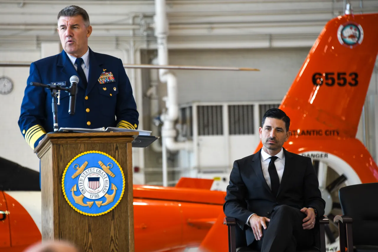 Image: US Coast Guard Service Secretary Recognition Ceremony (6)