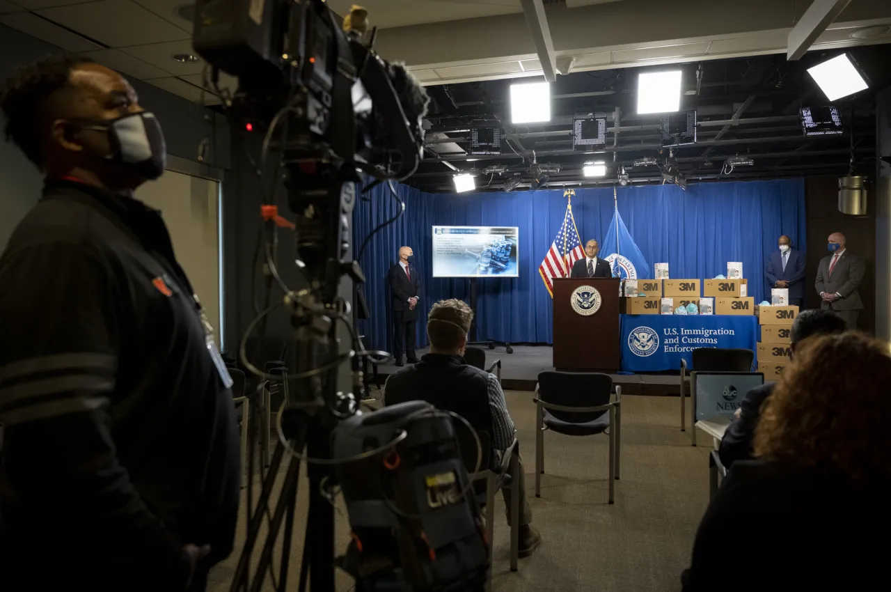 Image: DHS Secretary Mayorkas Press Conference on Counterfeit N95 Masks (5)