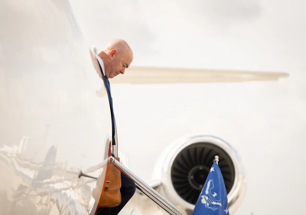 Image: DHS Secretary Alejandro Mayorkas Arrives to MIA (002)