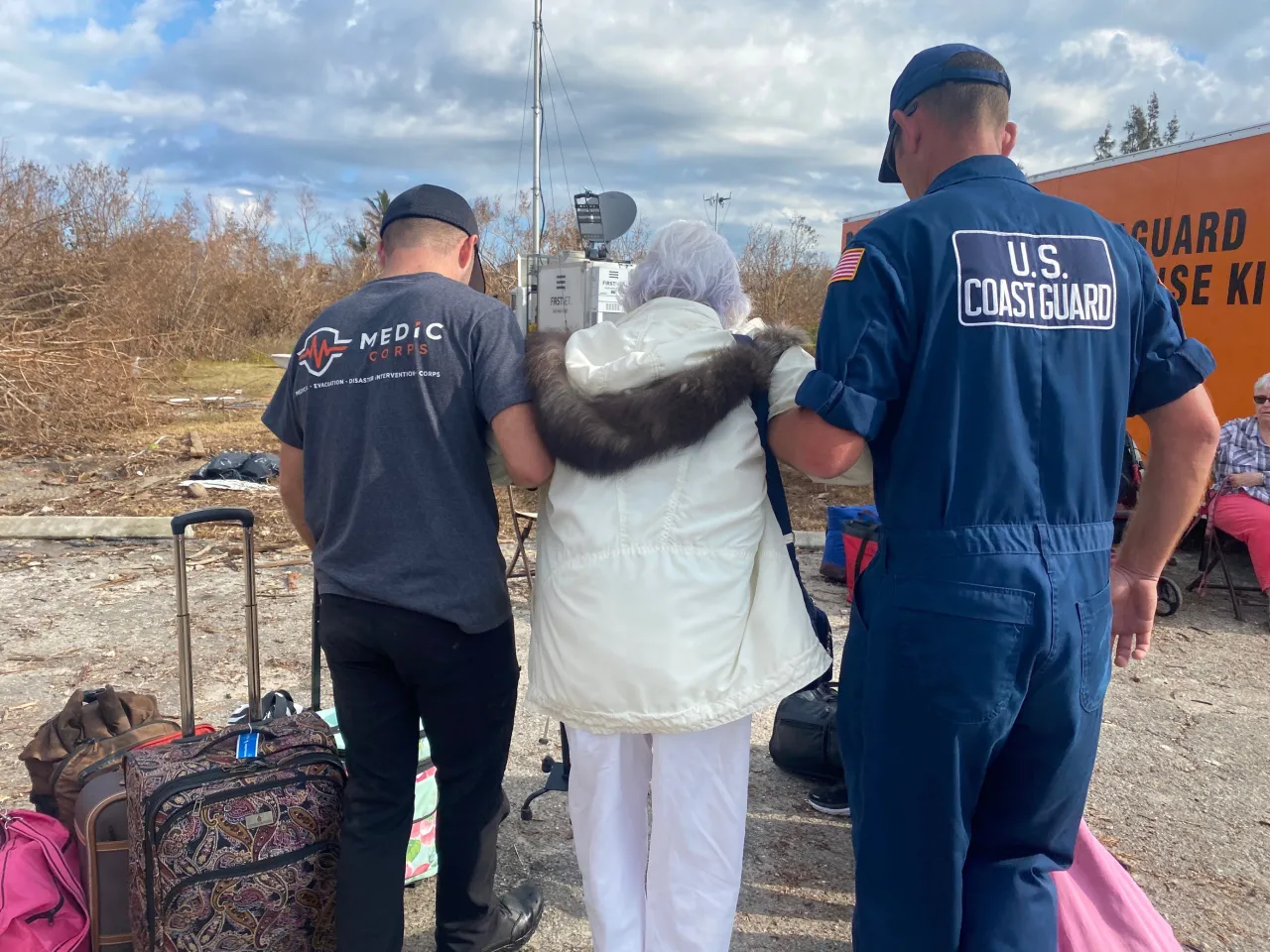 Image: FEMA and US Coast Guard Help Hurricane Ian Survivors (3)