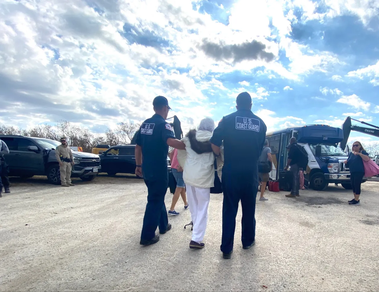 Image: FEMA and US Coast Guard Help Hurricane Ian Survivors (5)