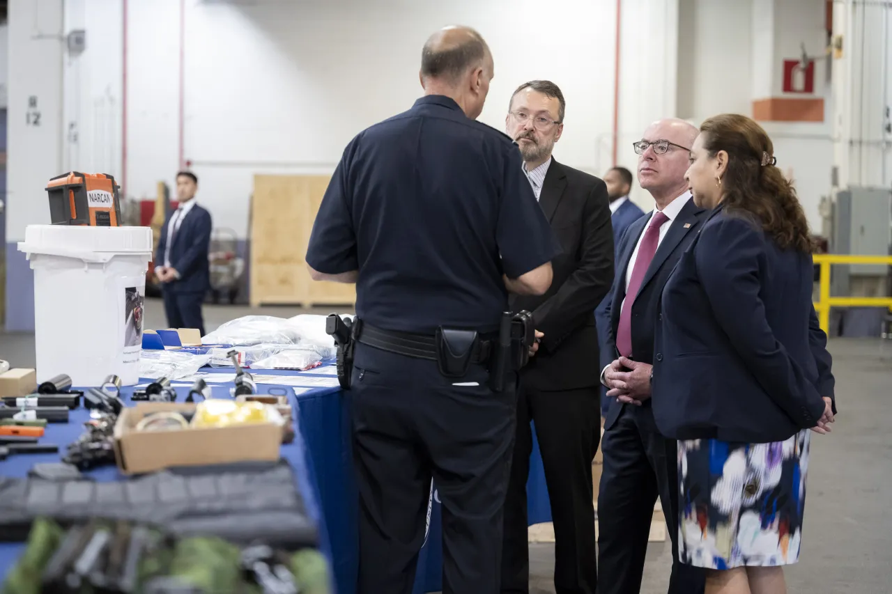 Image: DHS Secretary Alejandro Mayorkas Tours the CBP IMF at JFK (060)