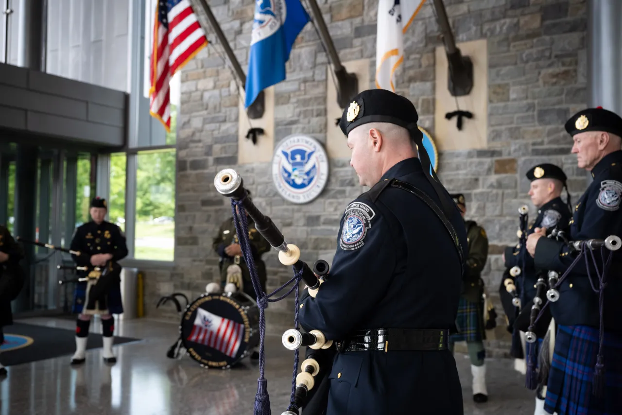 Image: DHS Secretary Alejandro Mayorkas Attends FPS Wreath Laying Ceremony (029)