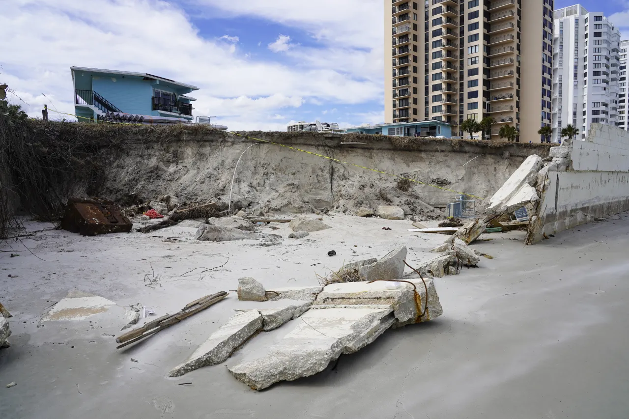 Image: Florida Beach Damaged by Hurricane Ian (4)