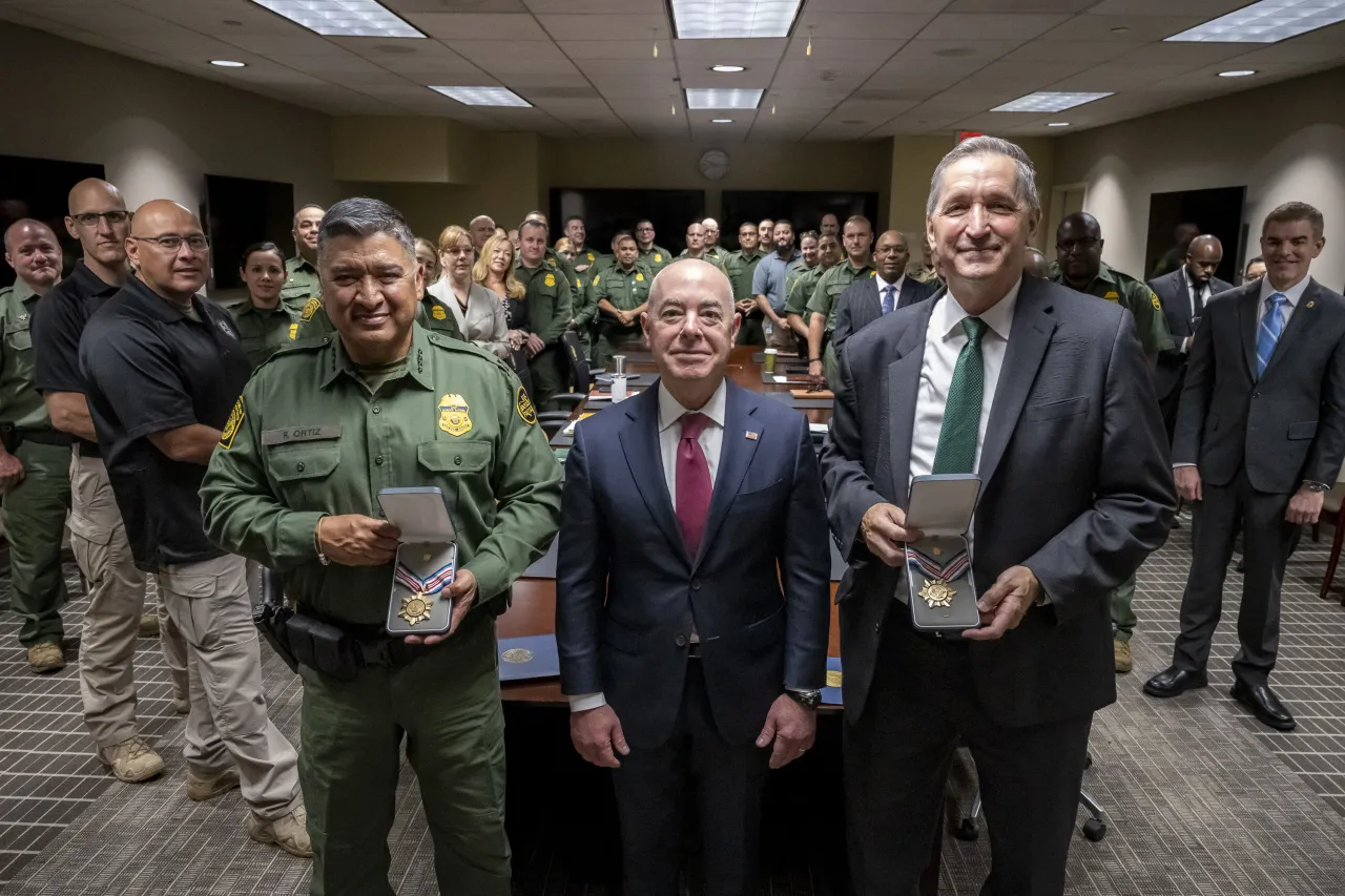 Image: DHS Secretary Alejandro Mayorkas Says Farewell to CBP Deputy Commissioner and Chief Ortiz    (032)