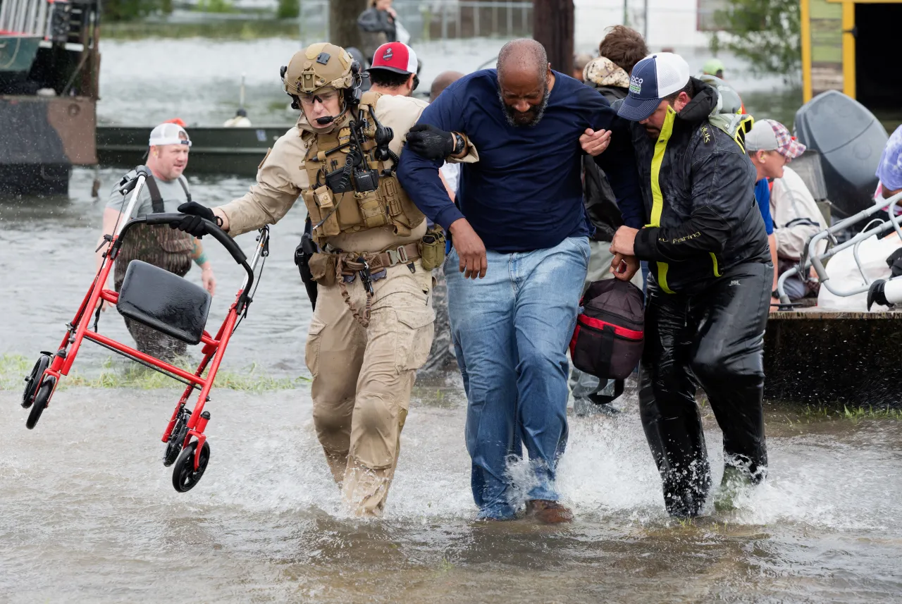 Image: CBP Provides Support to Communities Impacted by Hurricane Harvey