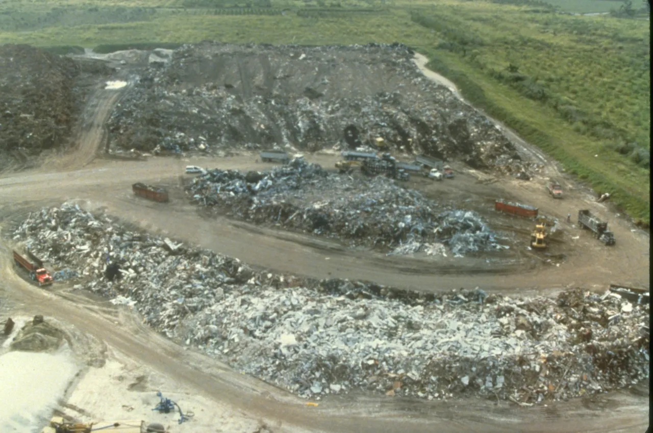 Image: Hurricane Andrew - A landfill