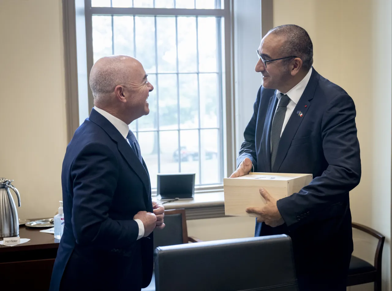 Image: DHS Secretary Alejandro Mayorkas Meets with Laurent Nuñez (17)