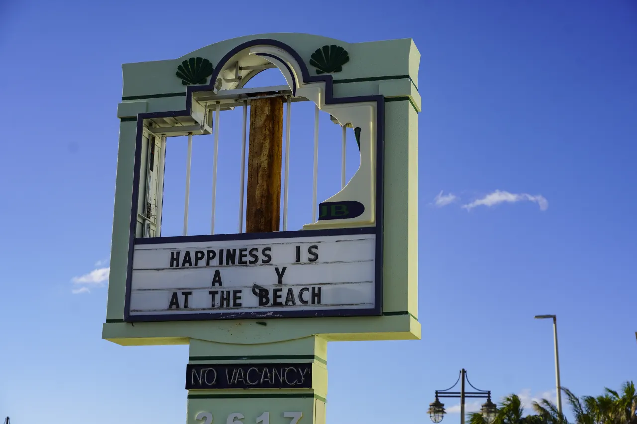 Image: Florida Beach Sign Damaged After Hurricane Ian