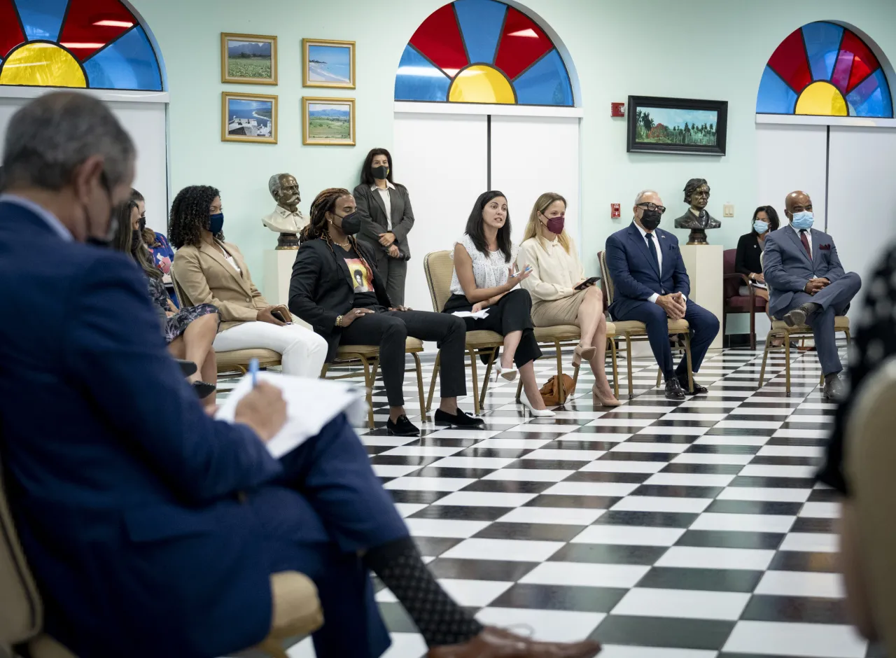 Image: DHS Secretary Alejandro Mayorkas Meets with Cuban-American Community Leaders (19)