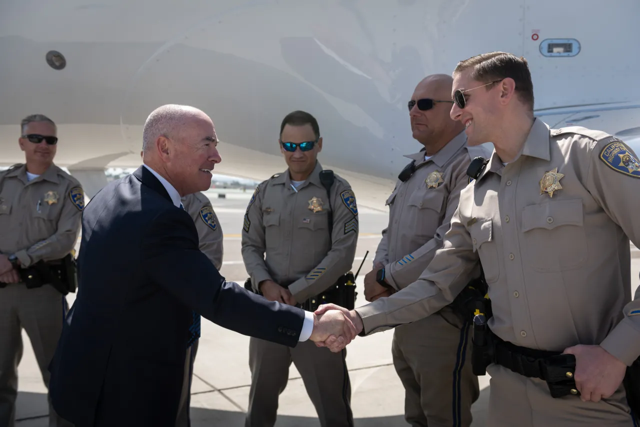 Image: DHS Secretary Alejandro Mayorkas Travels to San Diego, CA (032)