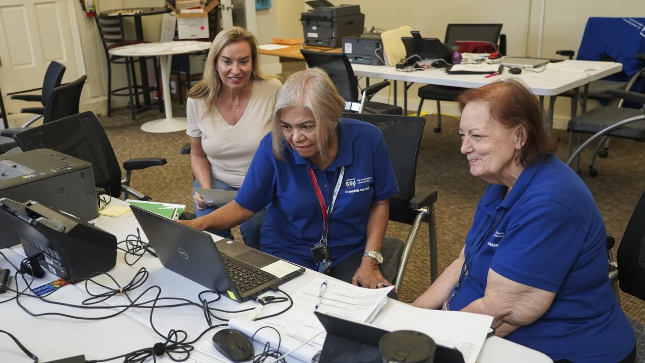 Image: The Small Business Administration Operates a Business Recovery Center After Hurricane Ian (1)