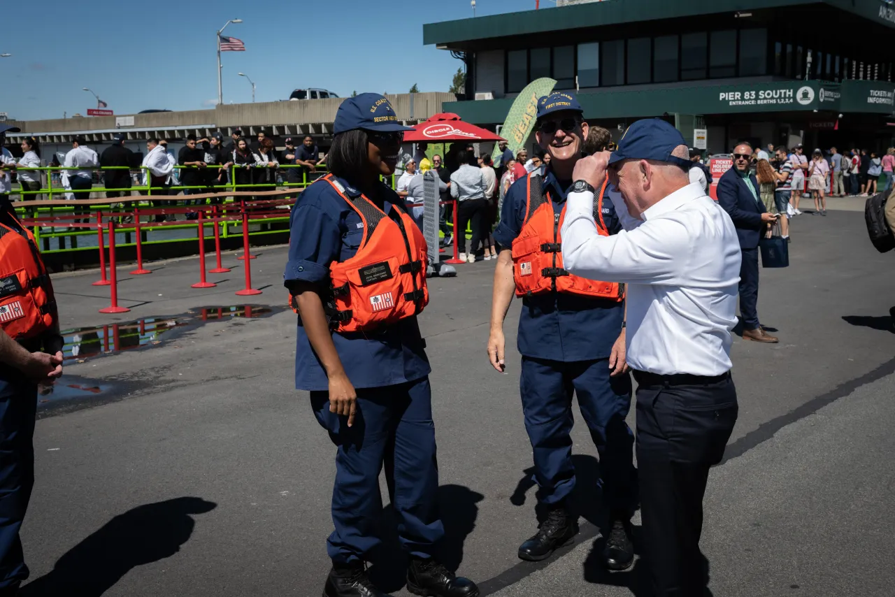 Image: DHS Secretary Alejandro Mayorkas Travels to NY and NJ (006)