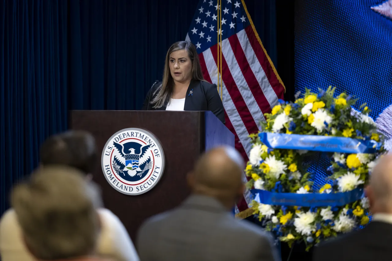 Image: DHS Secretary Alejandro Mayorkas Attends ICE Valor Memorial and Wreath Laying  (013)