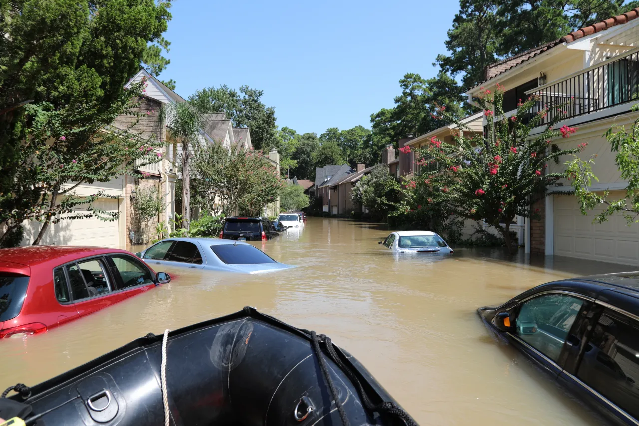 Image: USAR VA-TF2 in Houston