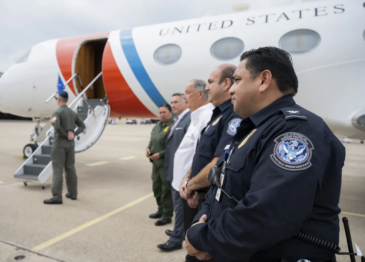 Image: DHS Secretary Alejandro Mayorkas Travels to McAllen, Texas  (001)