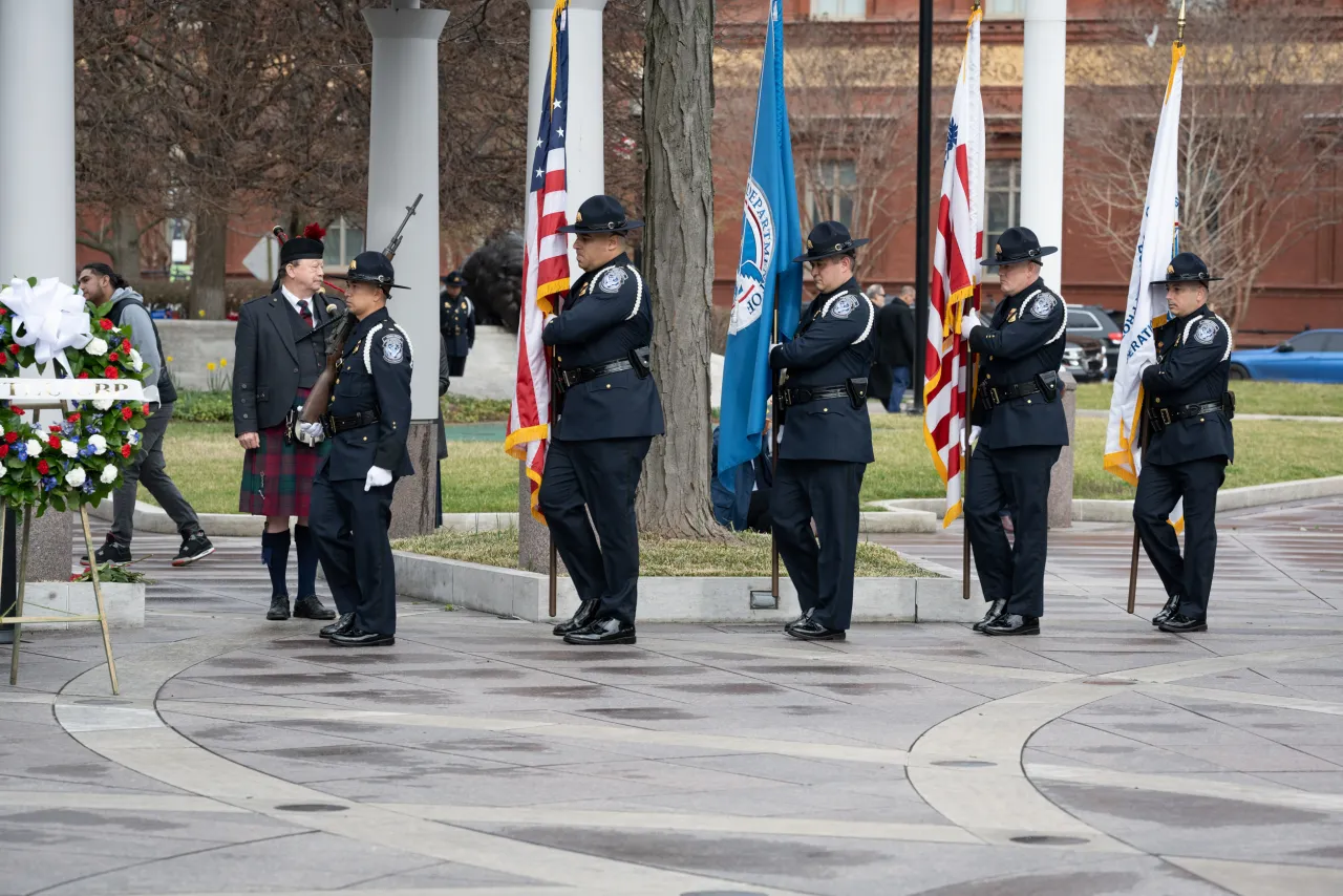 Image: DHS Secretary Alejandro Mayorkas Gives Remarks at NTEU Wreath Laying Ceremony (012)