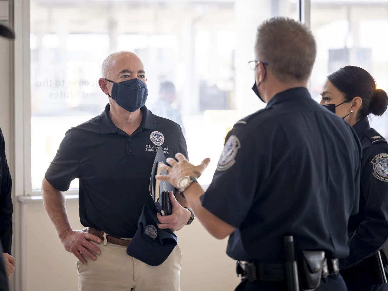 Image: DHS Secretary Alejandro Mayorkas Tours Port of Entry (6)