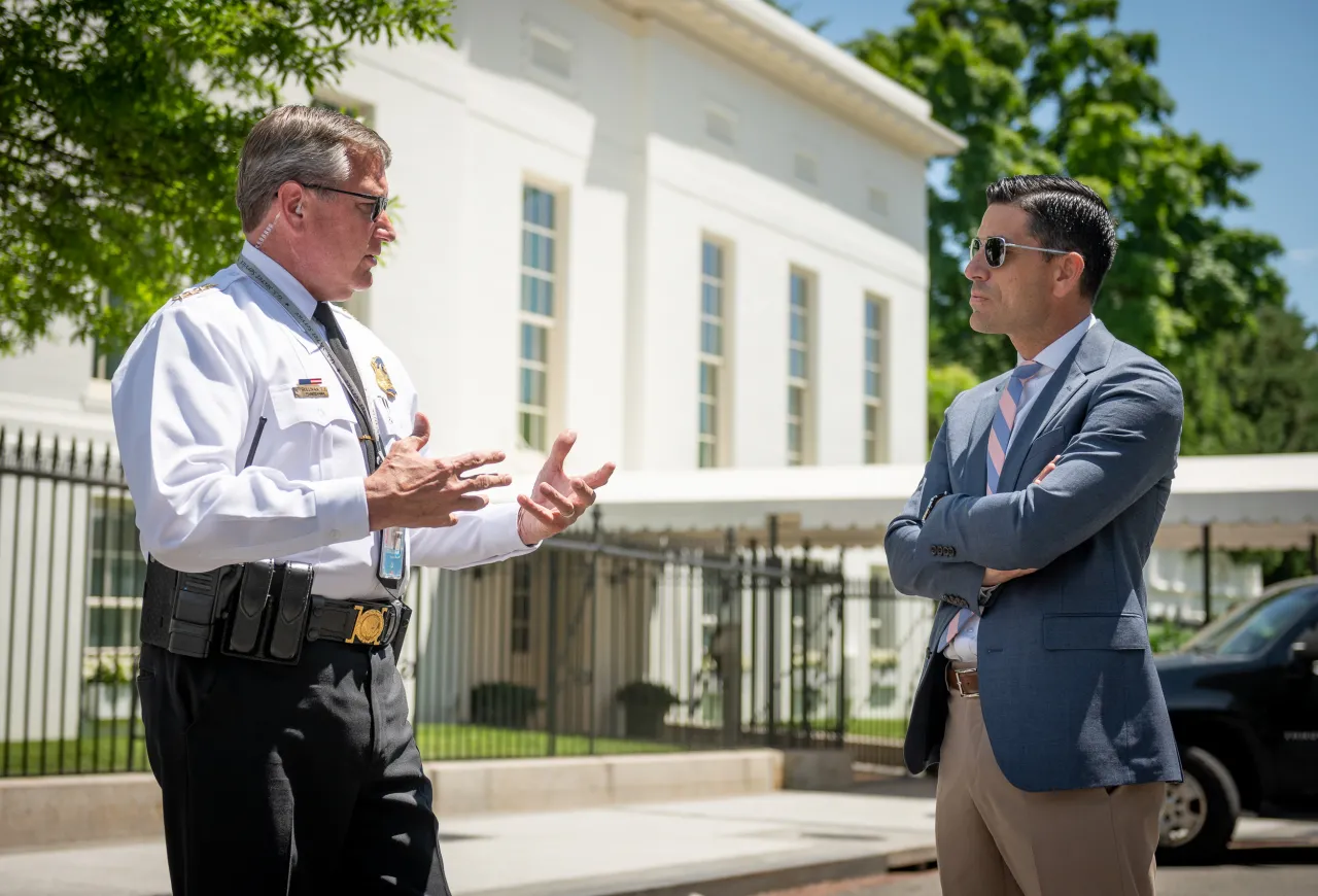 Image: Acting Secretary Wolf Visits Secret Service Uniformed Division at the White House (3)