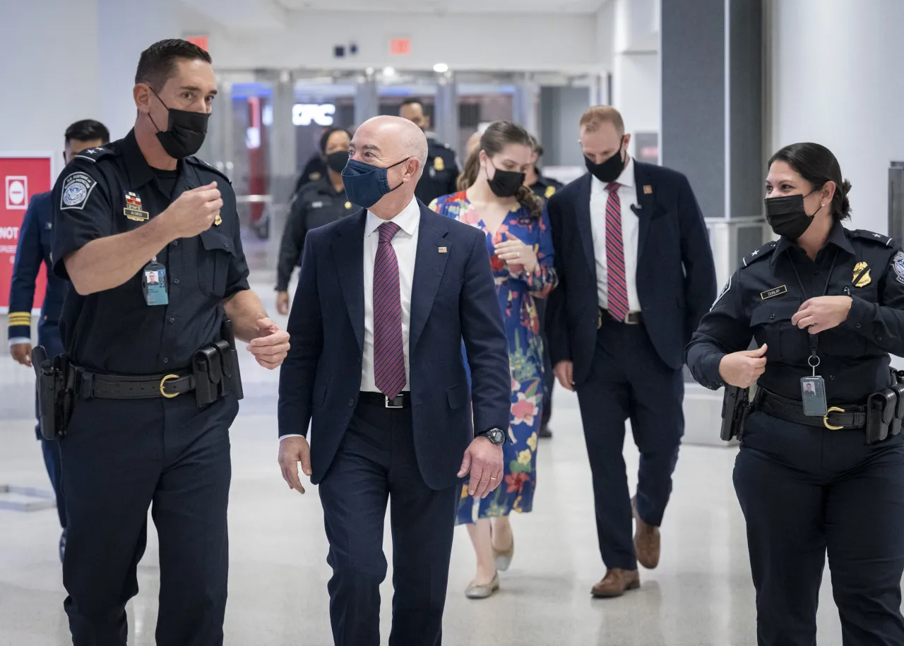 Image: DHS Secretary Alejandro Mayorkas Visits TSA and CBP Officers