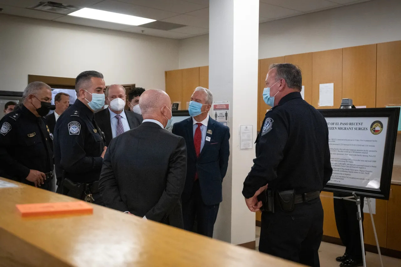 Image: DHS Secretary Alejandro Mayorkas Visits Paso Del Norte Port of Entry (024)