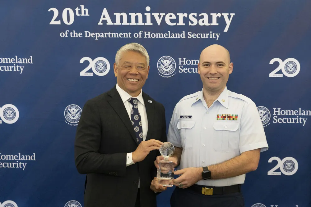 Image: DHS Deputy Secretary John Tien Presents Secretary Awards in Miami, FL (014)