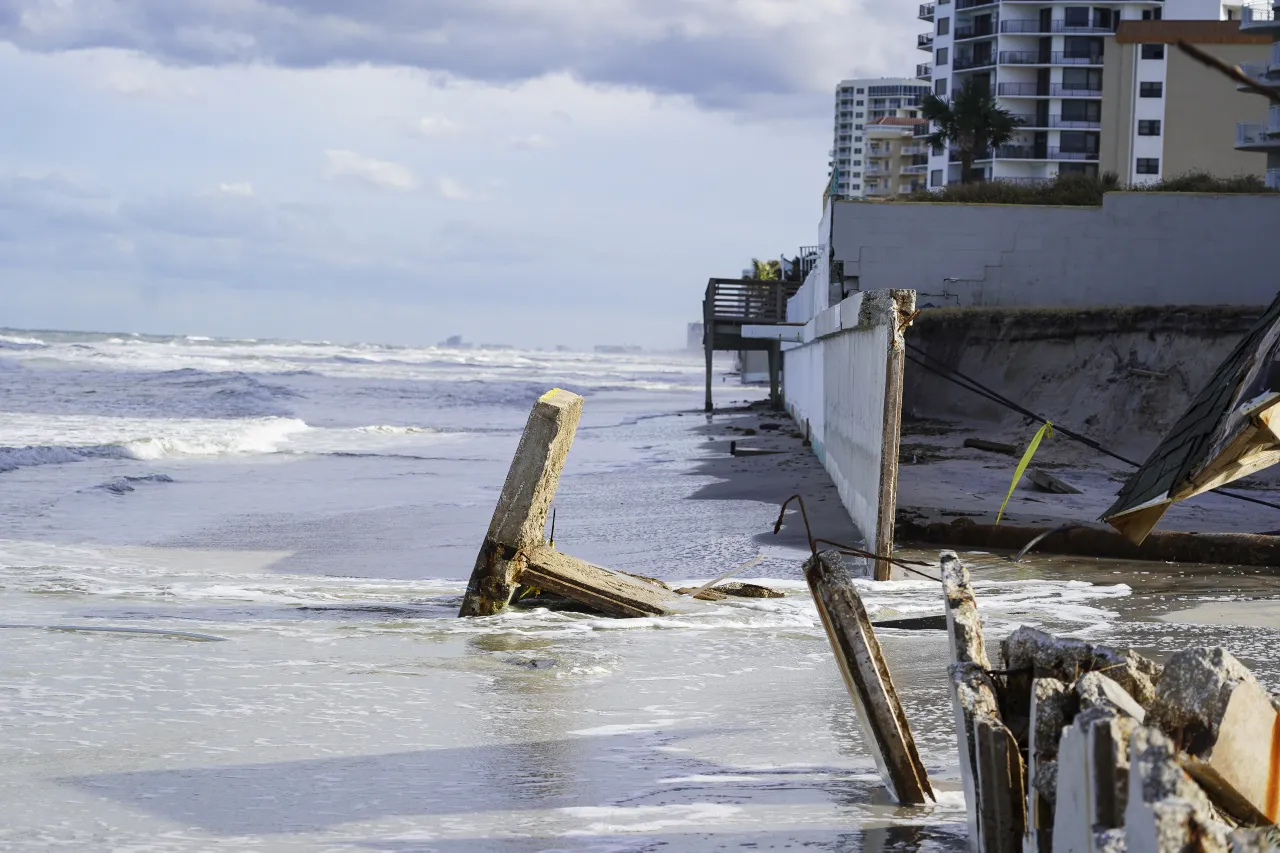 Image: Florida Beach Damaged by Hurricane Ian (7)