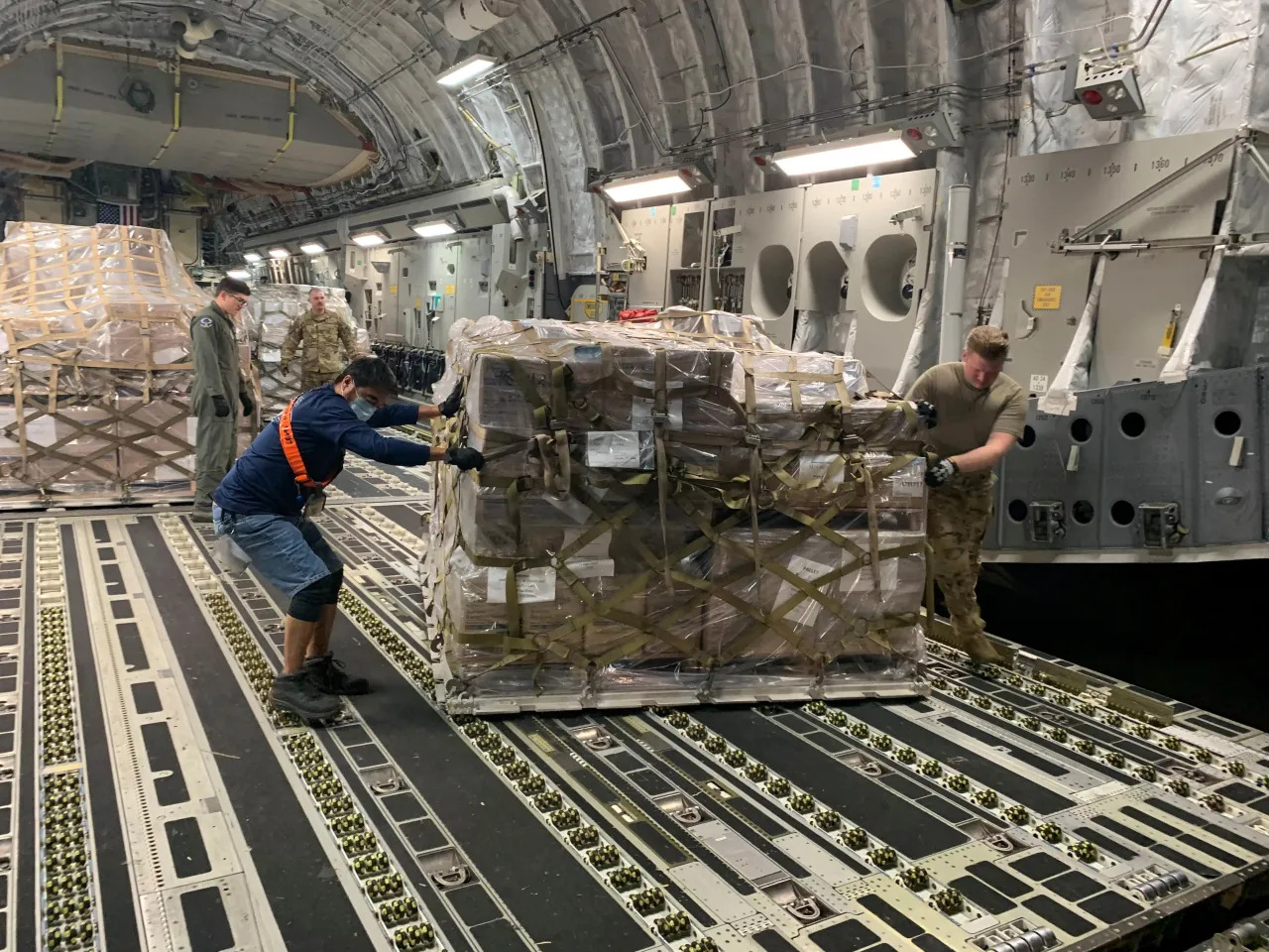 Image: Personal Protective Equipment Arrives for Hawaii, CNMI, Guam, and American Samoa