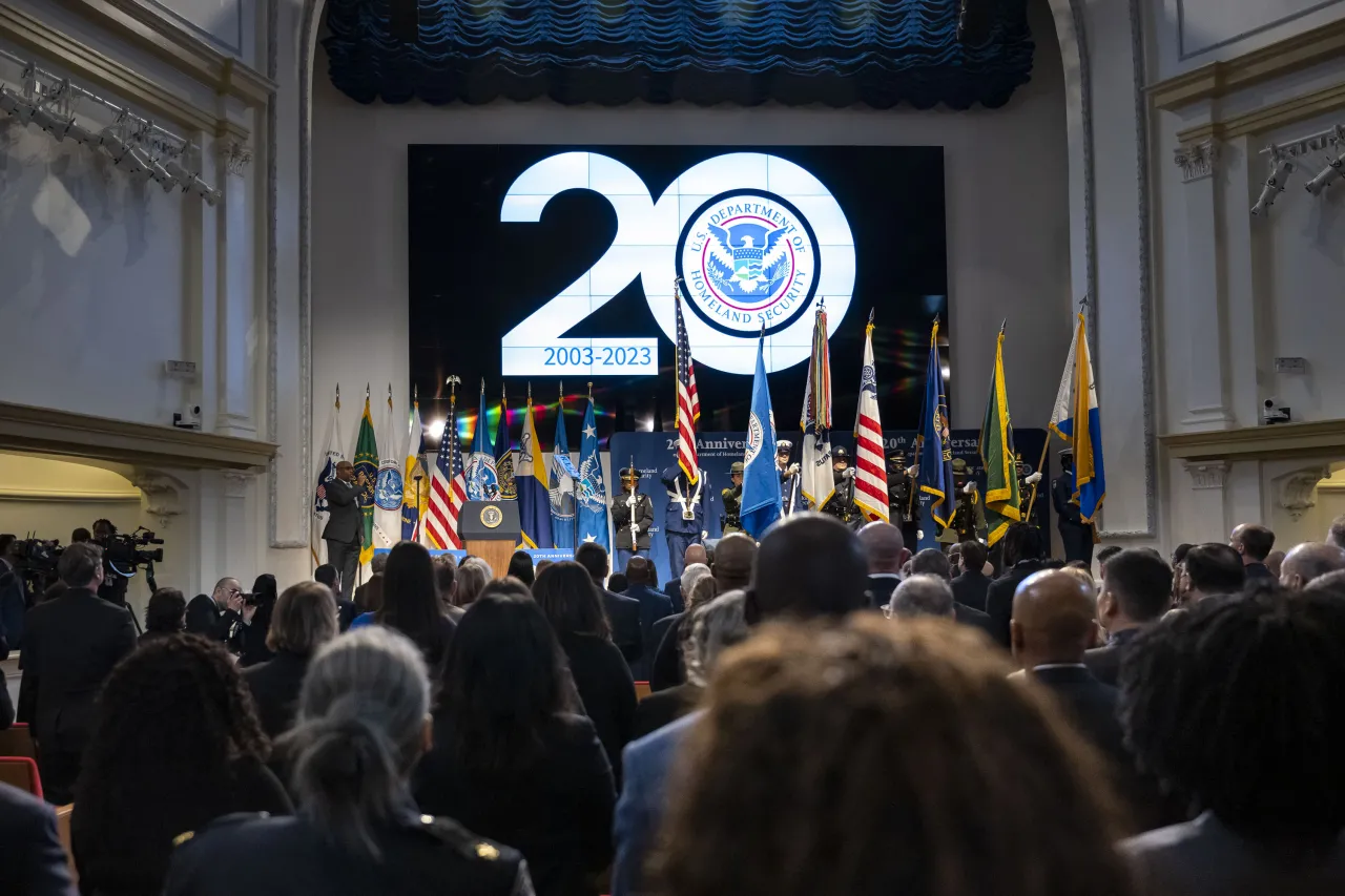 Image: DHS Celebrates 20th Anniversary  (001)