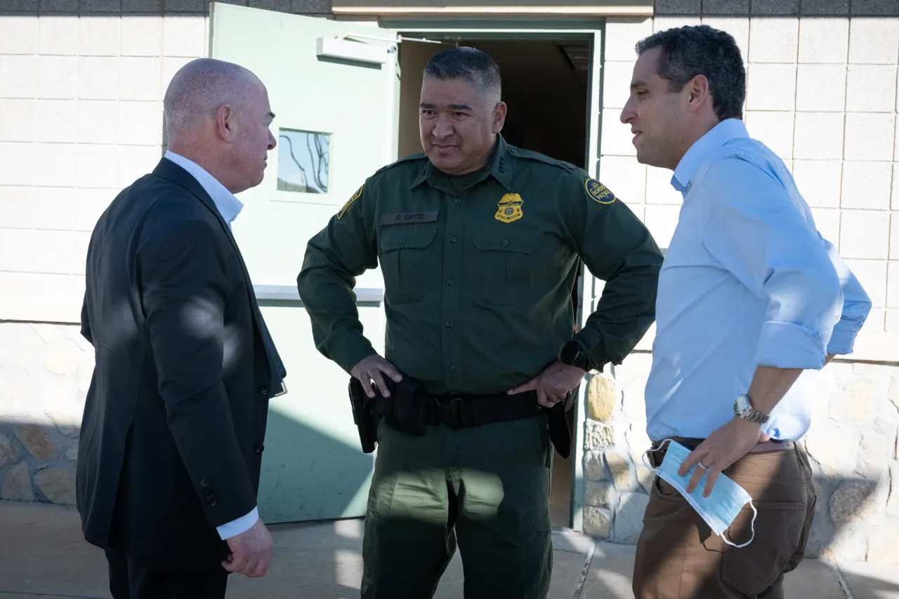 Image: DHS Secretary Alejandro Mayorkas Visits USBP El Paso Station (001)