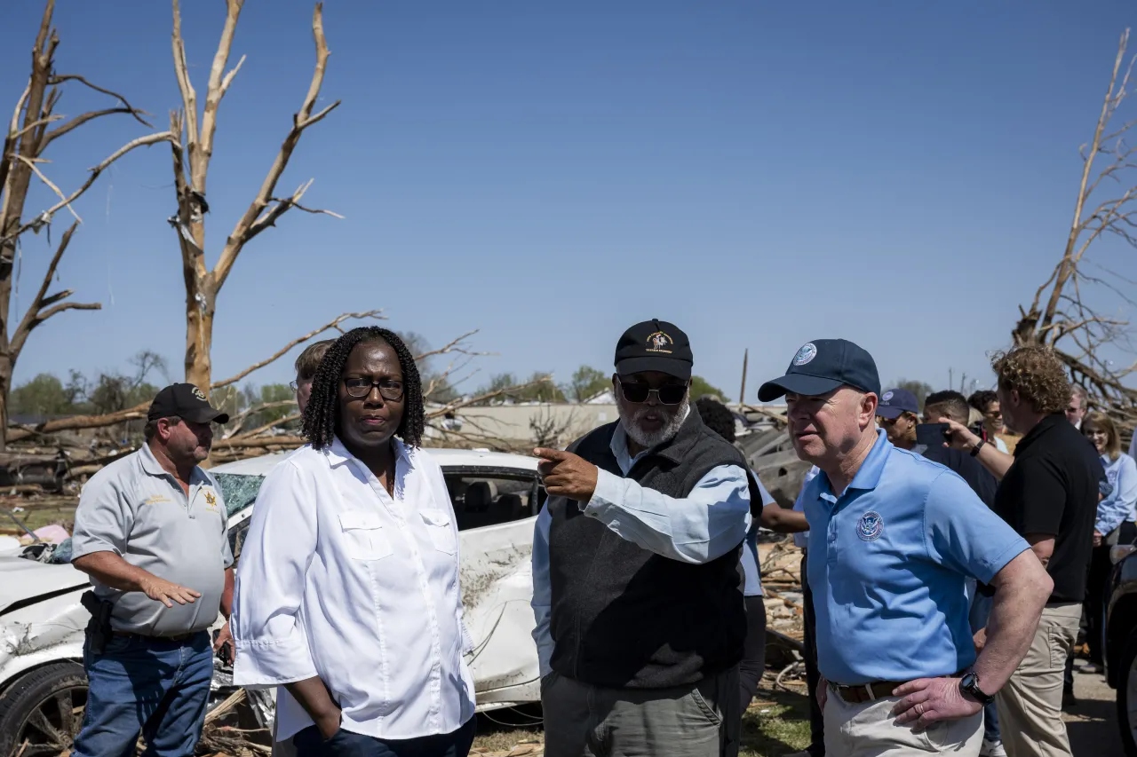 Image: DHS Secretary Alejandro Mayorkas Visits Rolling Fork, Mississippi  (035)