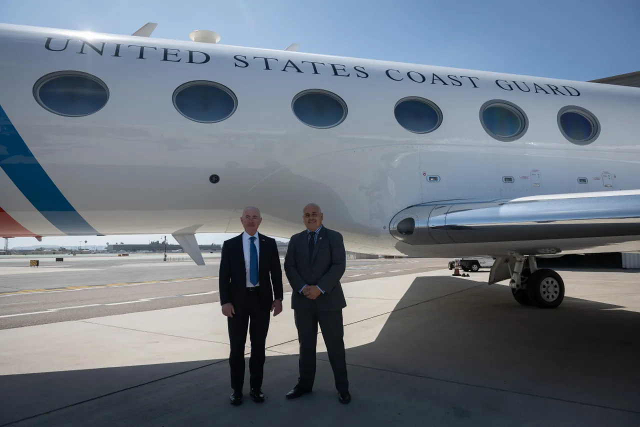 Image: DHS Secretary Alejandro Mayorkas Travels to San Diego, CA (035)