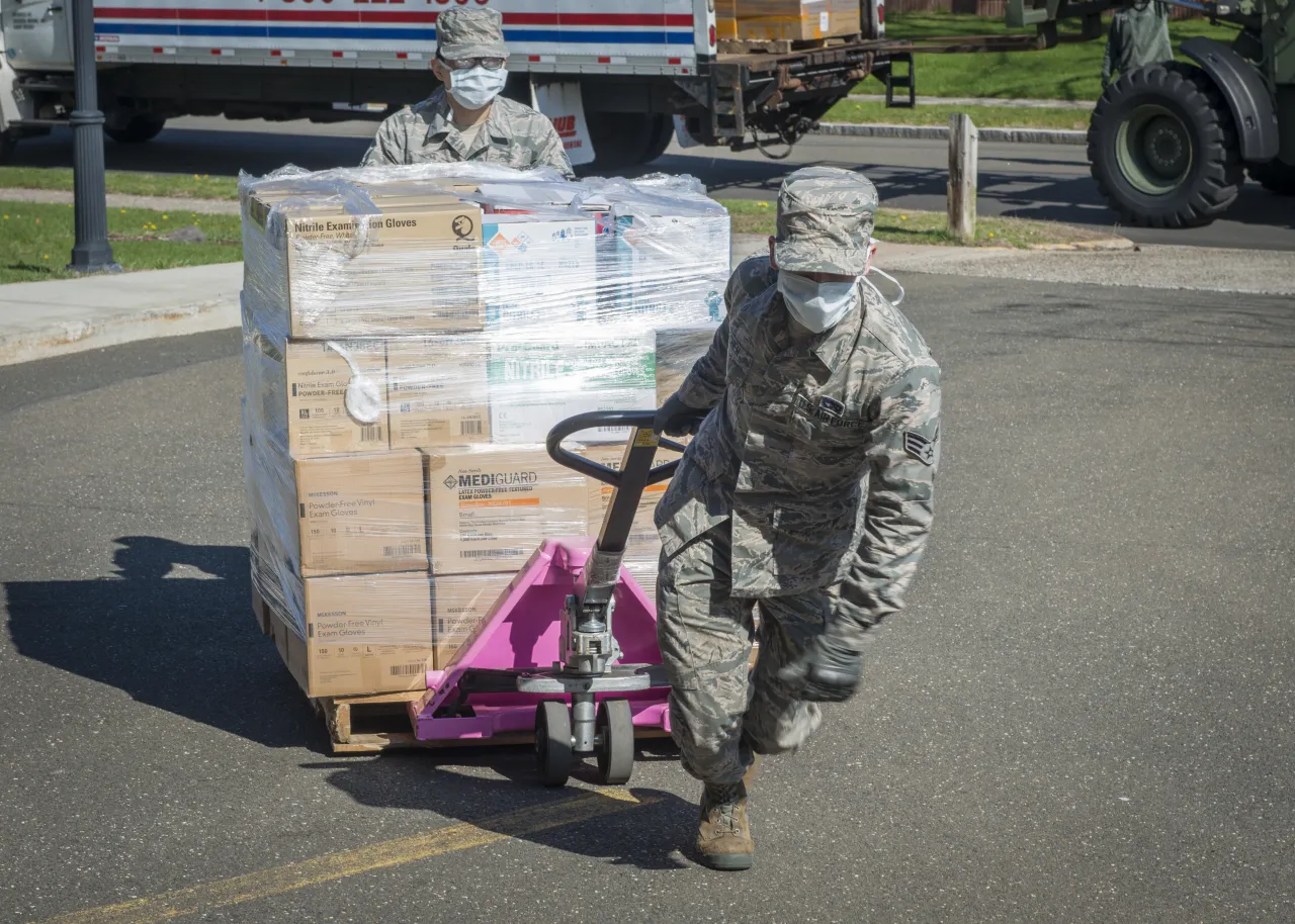 Image: Connecticut National Guard assists PPE distribution in North Haven