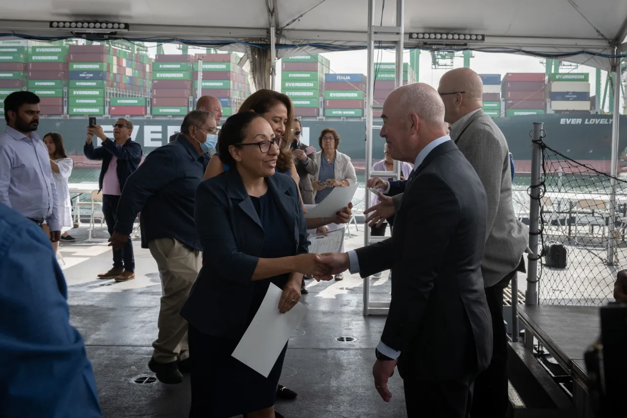 Image: DHS Secretary Alejandro Mayorkas Participates in a USCIS Special Naturalization Ceremony (026)