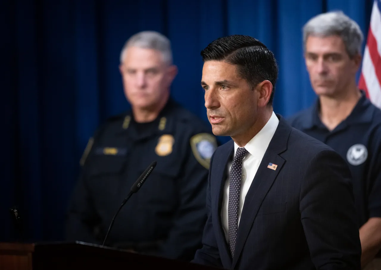 Image: DHS Press Briefing on Shooting of FPS Officers in California (7)