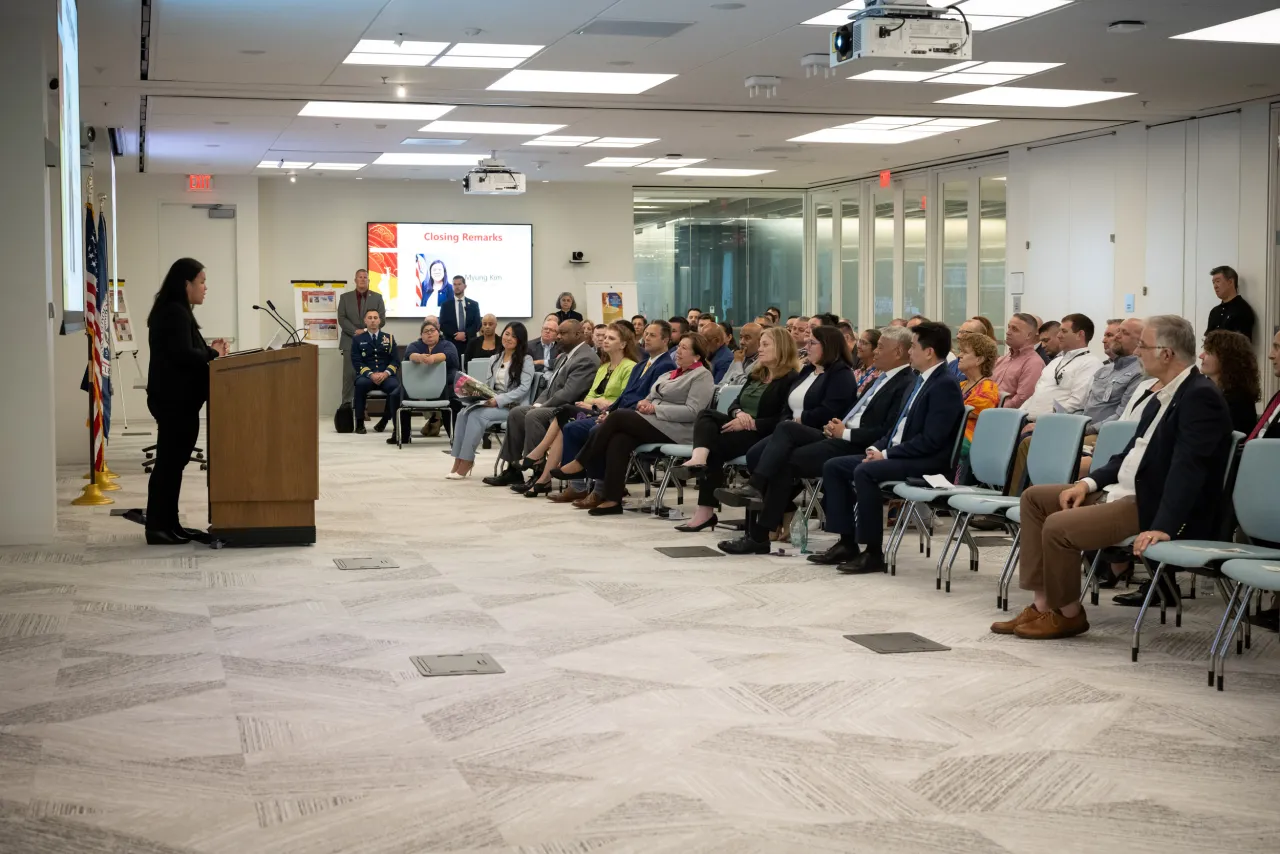 Image: DHS Deputy Secretary John Tien Delivers Remarks at TSA’s AAPIN Heritage Month Program (035)