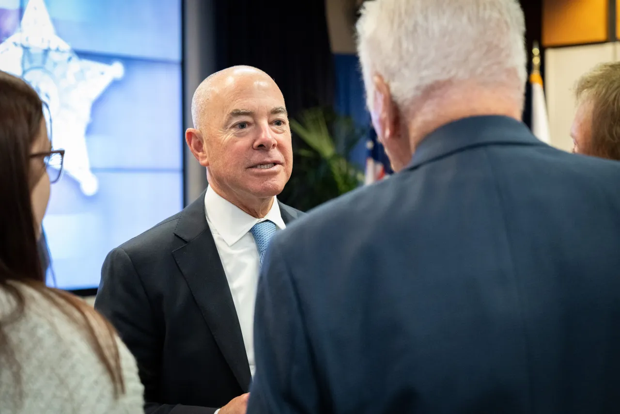 Image: DHS Secretary Alejandro Mayorkas Swears In Director of USSS (023)