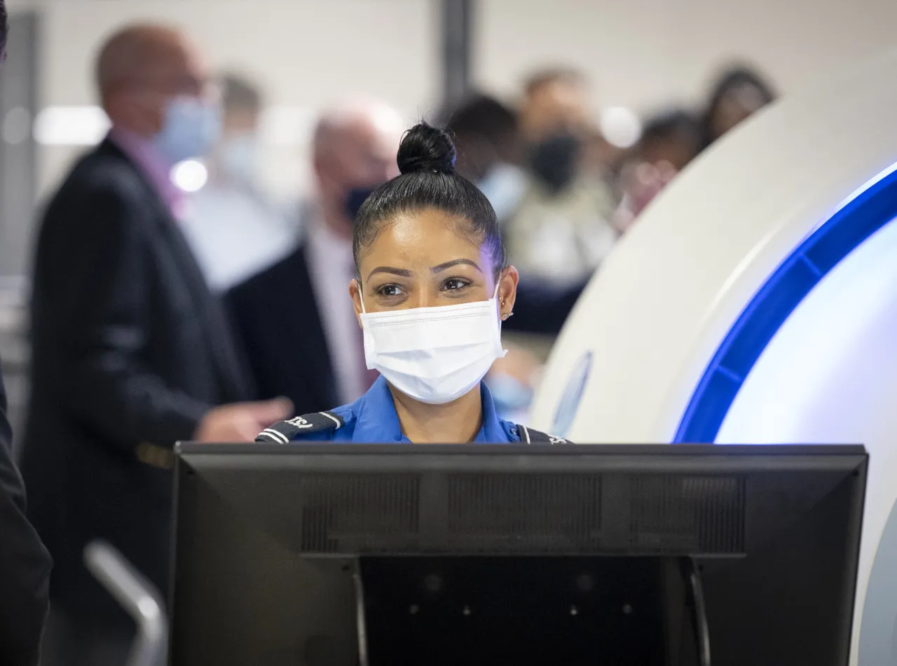 Image: DHS Secretary Alejandro Mayorkas Visits TSA and CBP Officers